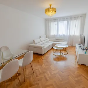 https://apt-luxueux-havre-de-paix.fr-paris.fr