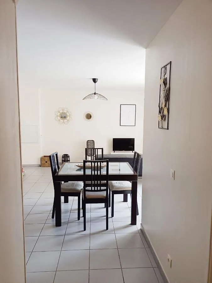 Cocon Ensoleille & Vue Sur Notre-Dame De La Garde Apartment Marseille 0*,  France